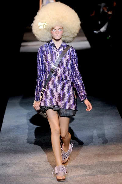 Look 42